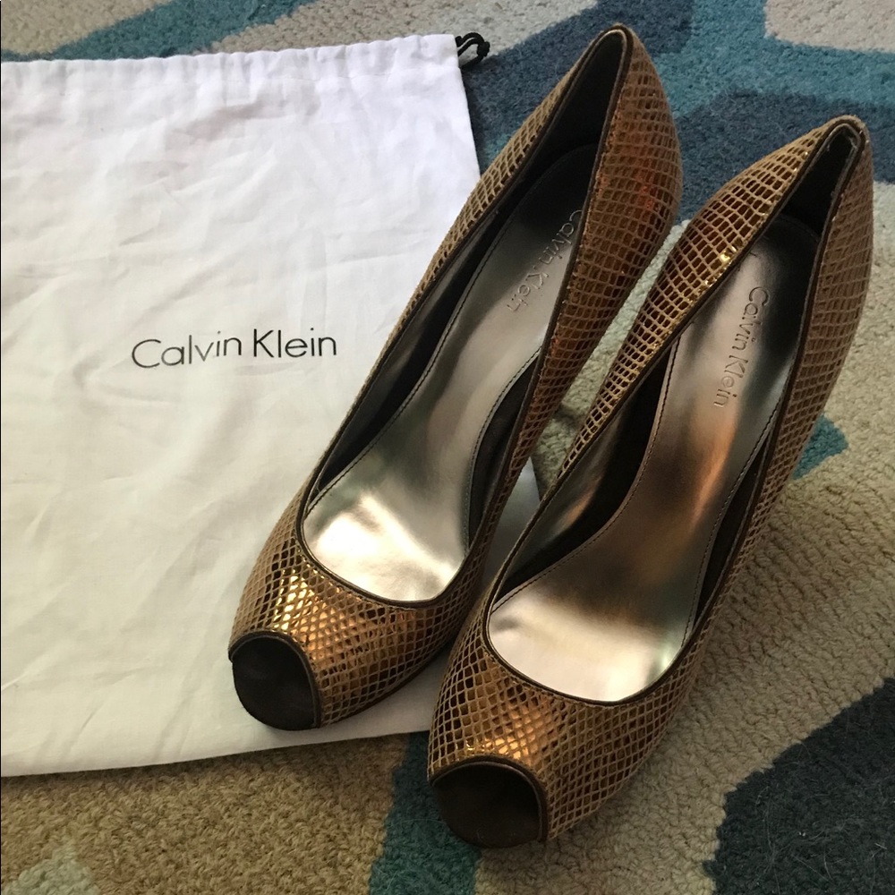 Calvin Klein Metallic Bronze Pumps - Size 7.5